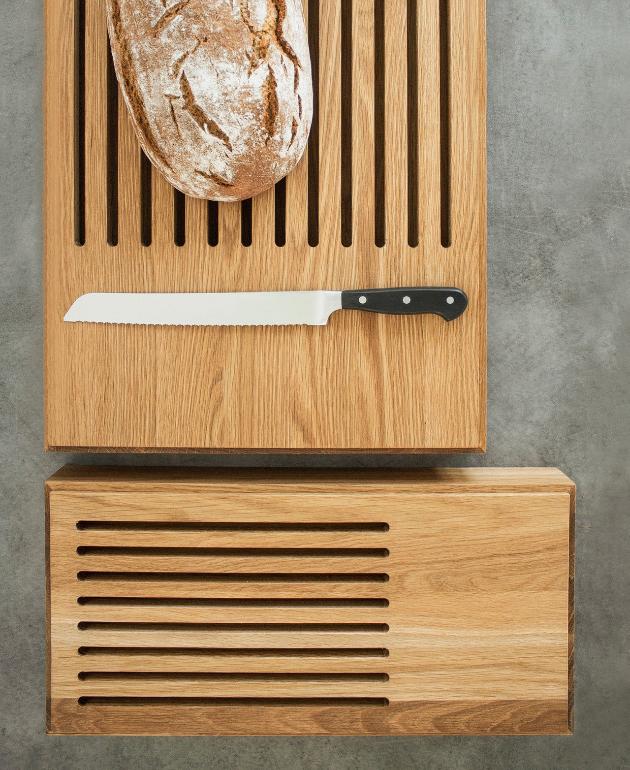 Skyline Bread Cutting Board - Oak