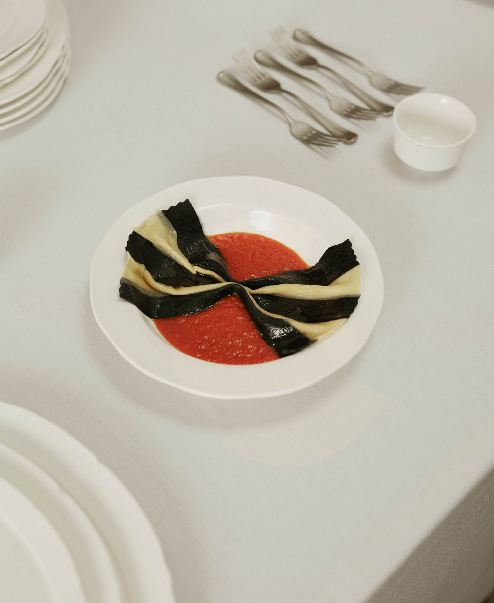Plato pasta Silhouette - Blanco