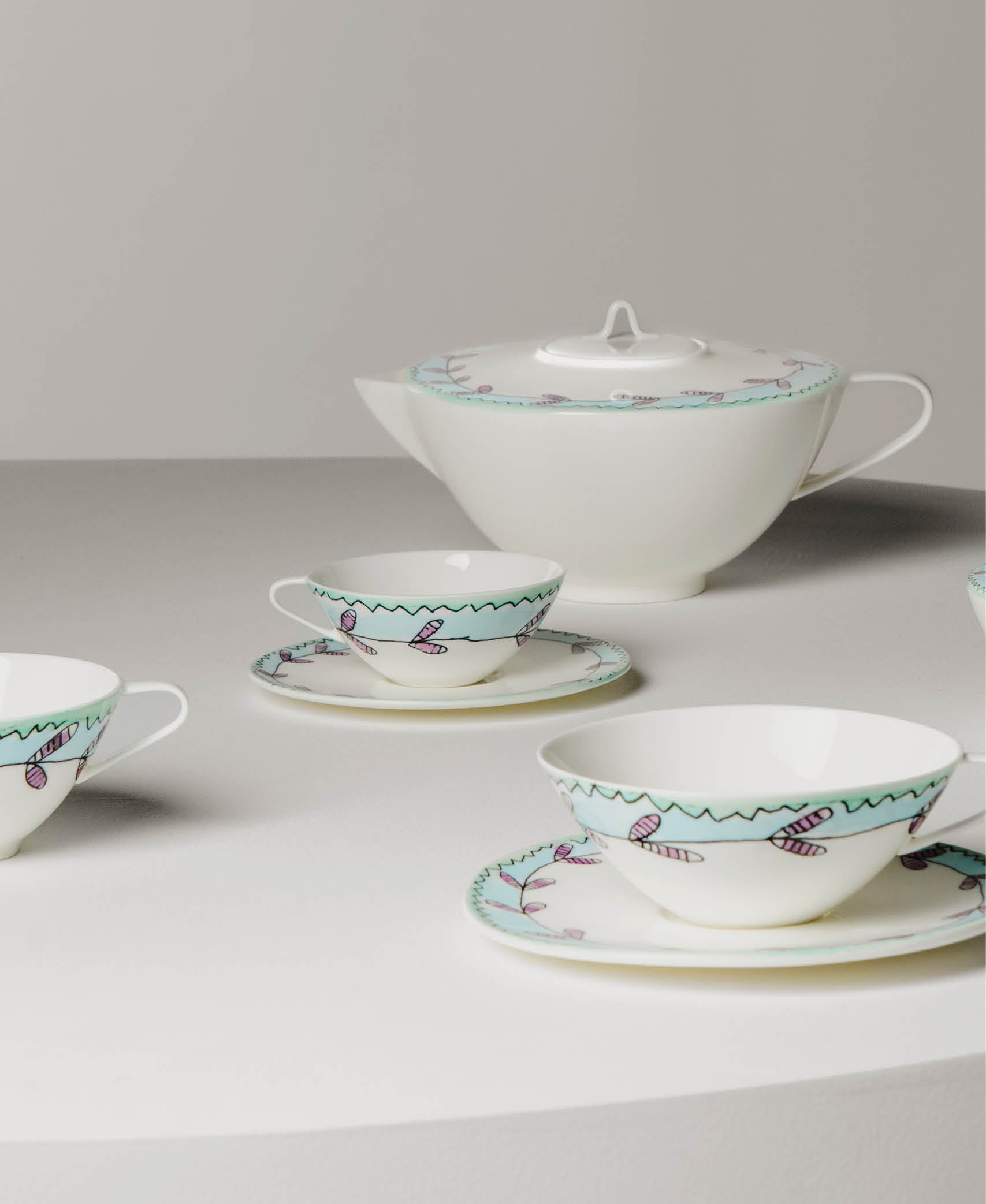 Taza Con Platillo Midnight Flowers - Blossom Milk