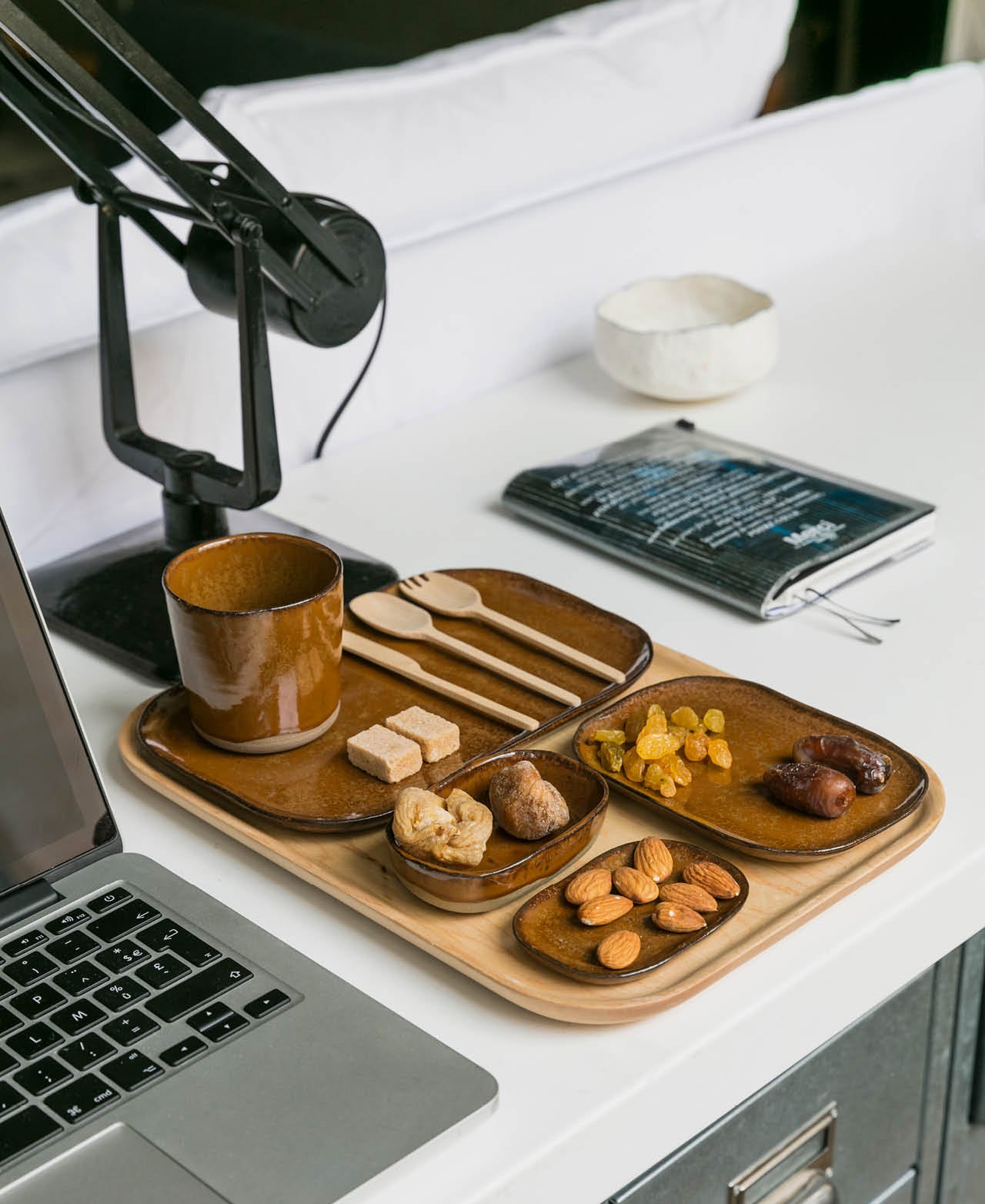 Merci La Nouvelle Table Large Rectangular Deep Plate - Brown