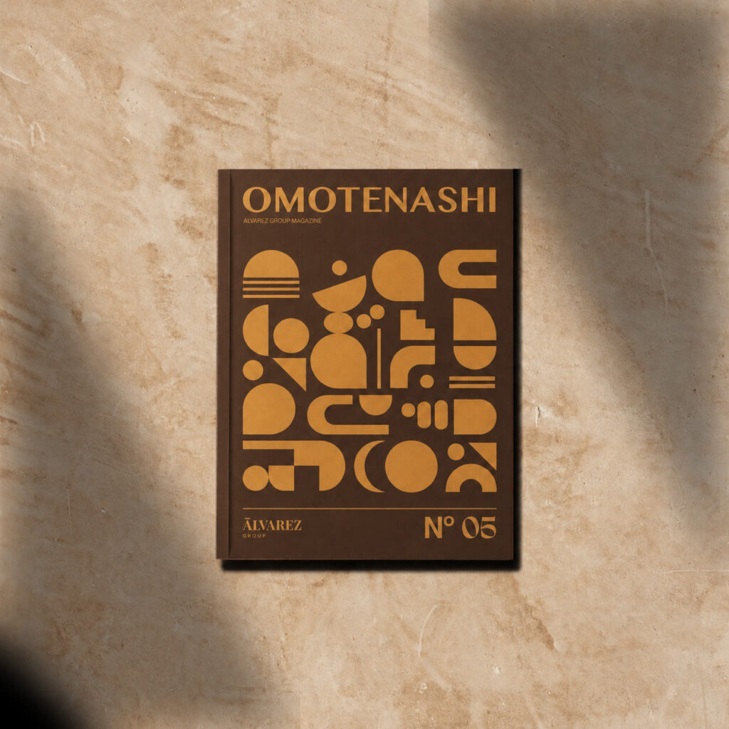 Portada de la revista OMOTENASHI número 5 de Alvarez Group – publicación sobre hostelería y equipamiento profesional